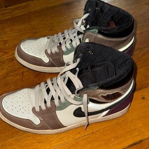 Nike Men's White and Brown Sneakers